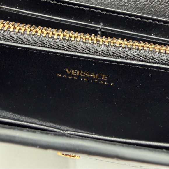 Versace Croc Long Wallet - Picture 6 of 7